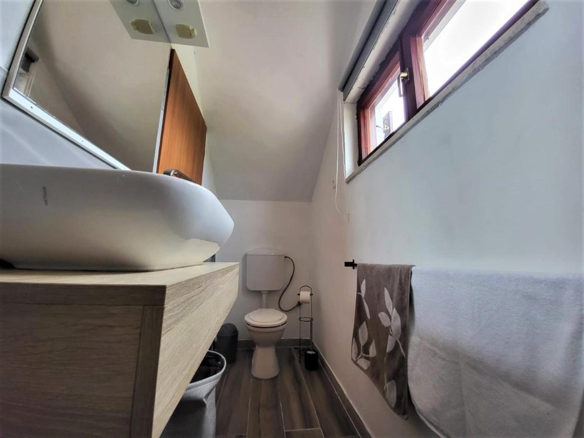 Apartment Lana Светвинченат Екстер'єр фото